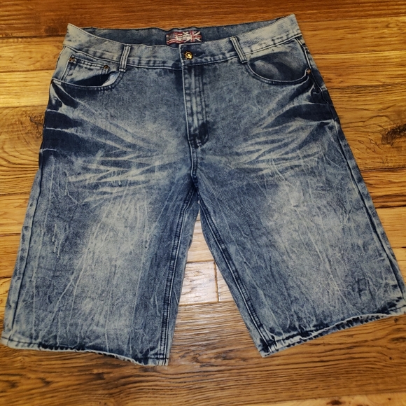 Men jean shorts - Picture 1 of 1